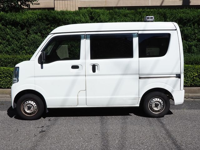 MINICAB van