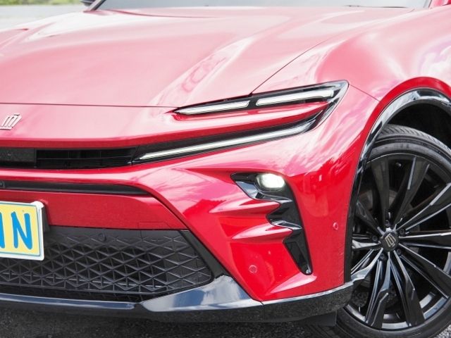 CROWN SPORT