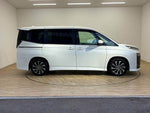 VOXY HYBRID