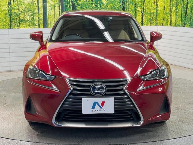 LEXUS IS300h