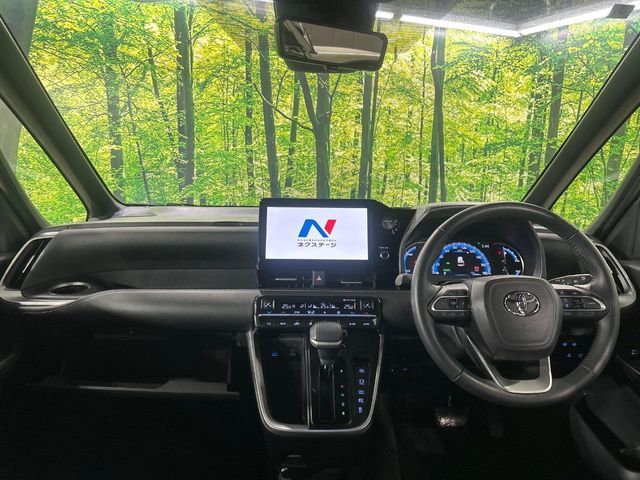NOAH HYBRID 4WD