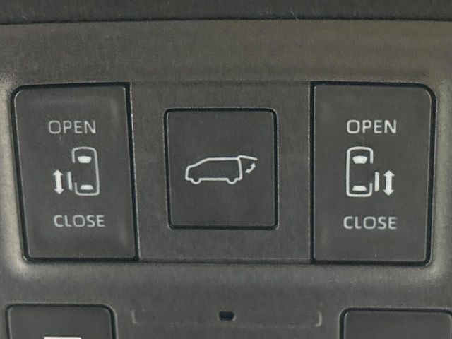 NOAH HYBRID 4WD