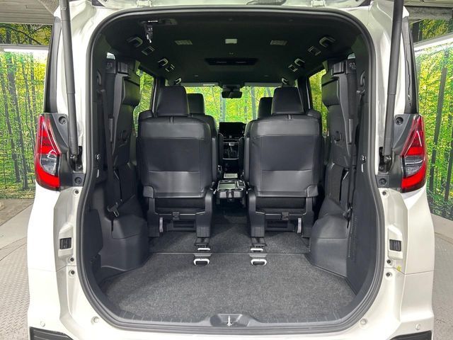 NOAH HYBRID 4WD