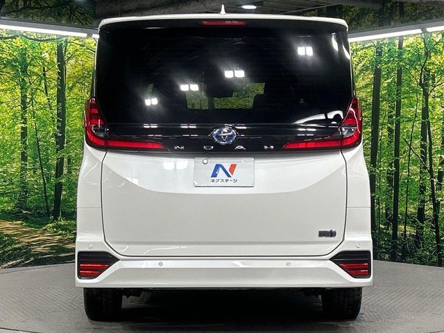 NOAH HYBRID 4WD