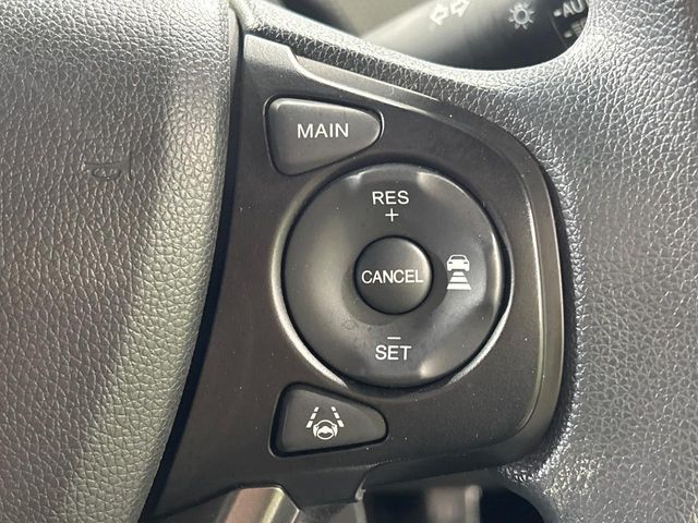 FREED plus HYBRID 4WD