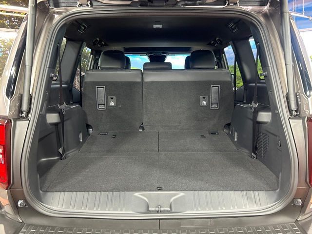 LANDCRUISER 250