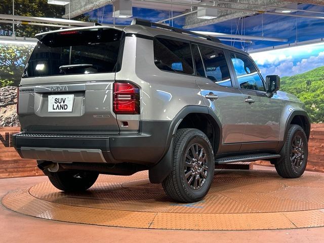LANDCRUISER 250