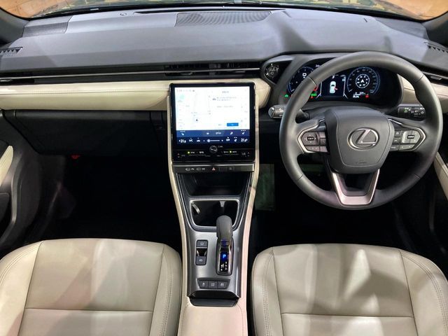 LEXUS LBX