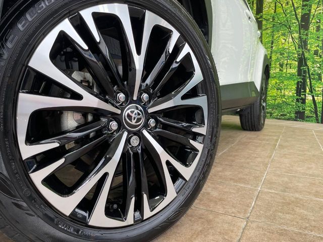 YARIS CROSS HYBRID