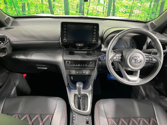 YARIS CROSS HYBRID