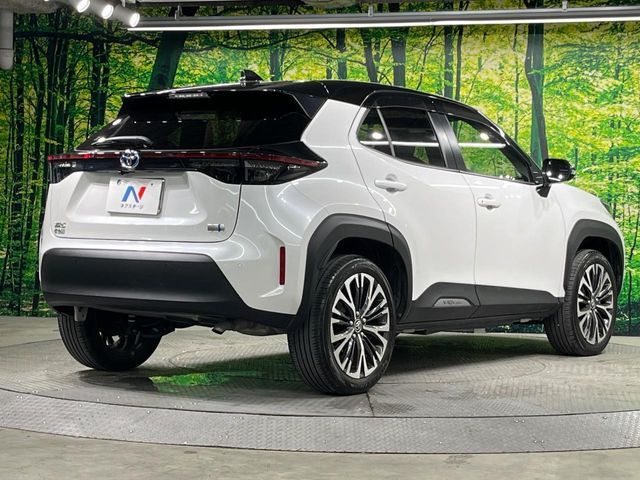 YARIS CROSS HYBRID
