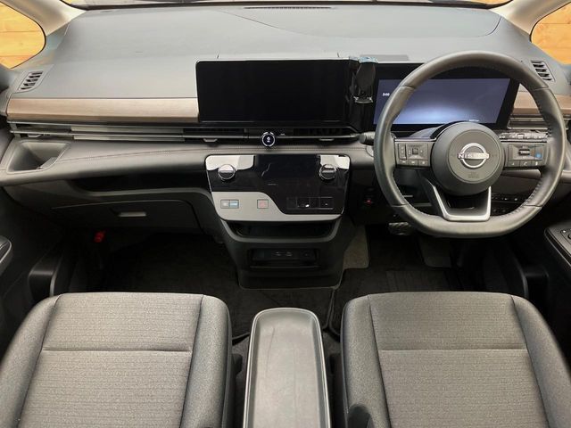 SERENA  WG 4WD