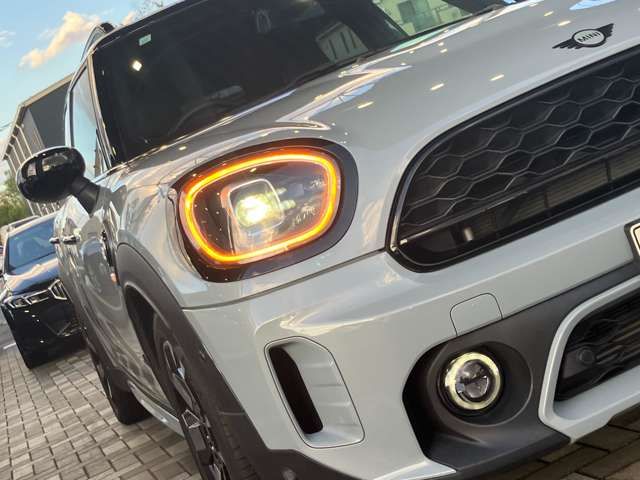 MINI COOPER S E CROSSOVER