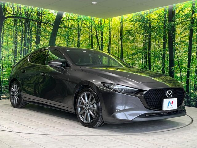 MAZDA3 FASTBACK