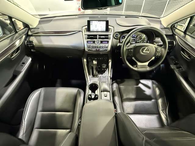 LEXUS NX300h AWD