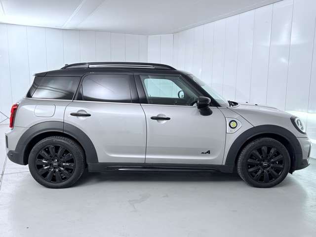 MINI COOPER S E CROSSOVER