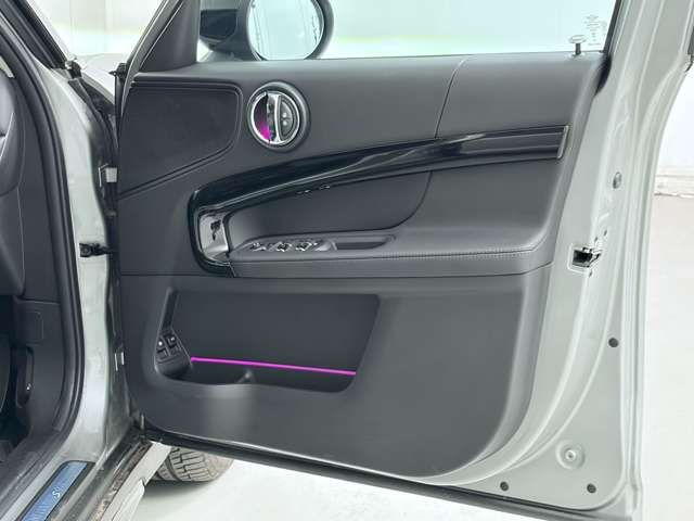 MINI COOPER S E CROSSOVER