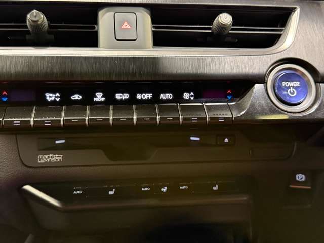 LEXUS UX250h AWD