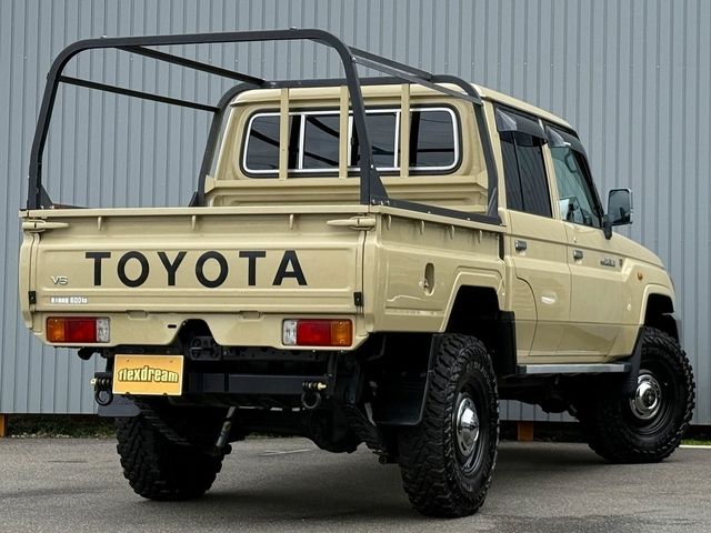 LANDCRUISER PICKUP