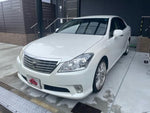 CROWN sedan