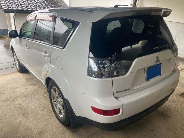 OUTLANDER 4WD