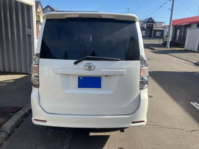 VOXY 4WD