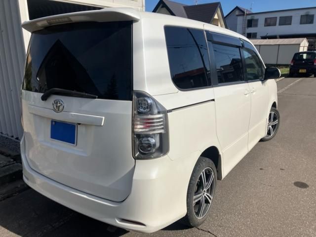 VOXY 4WD