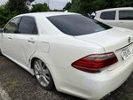 CROWN sedan