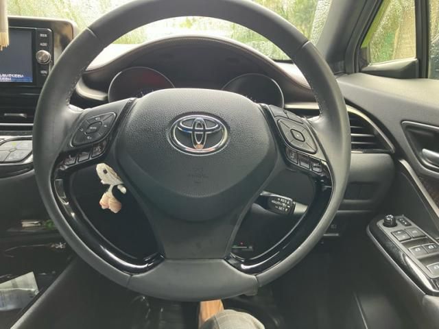 C-HR 4WD