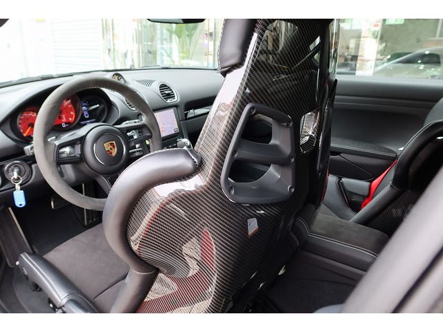 PORSCHE 718CAYMAN