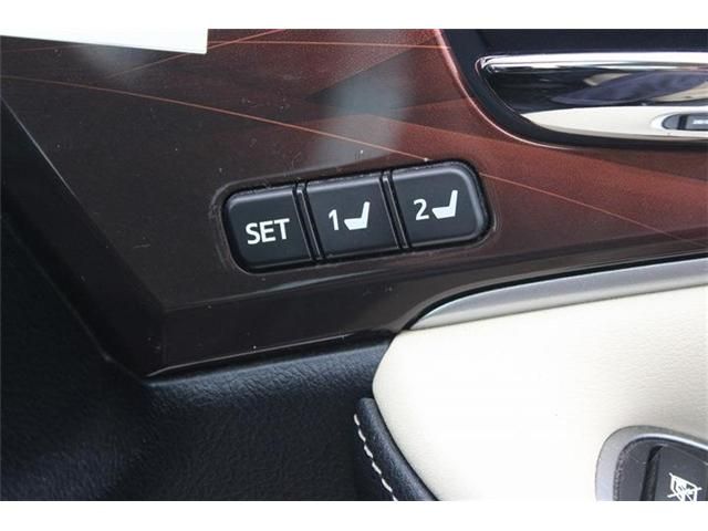 CROWN sedan hybrid 4WD