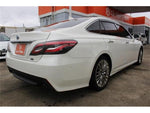 CROWN sedan hybrid
