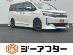 VOXY HYBRID