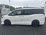 VOXY HYBRID