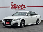 CROWN sedan hybrid
