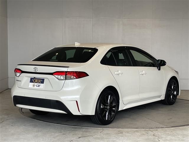 COROLLA sedan