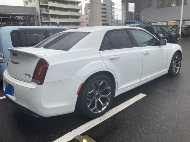 CHRYSLER 300