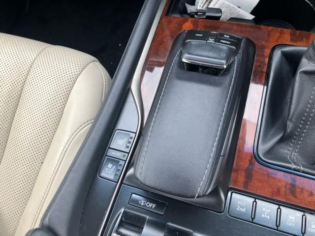 LEXUS LX570 AWD