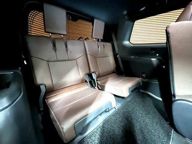 LANDCRUISER 250