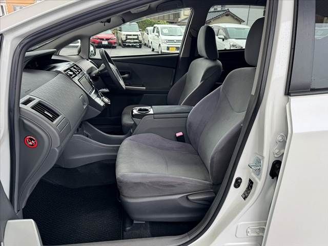 PRIUS Alpha