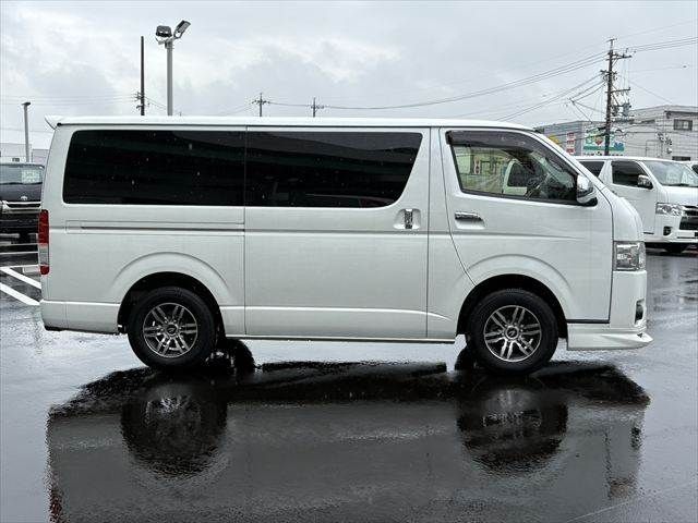 HIACE van 2WD