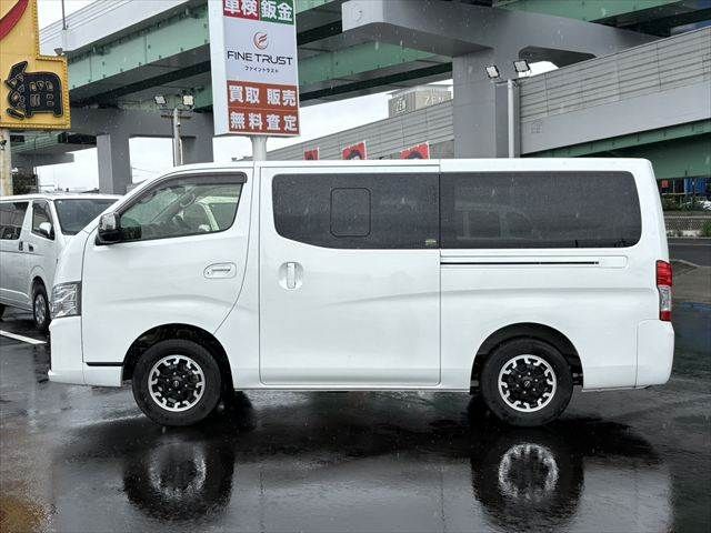 CARAVAN van 4WD