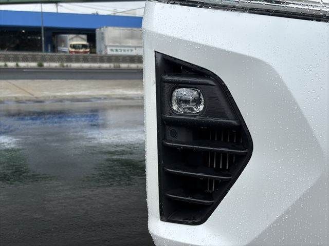 CARAVAN van 4WD