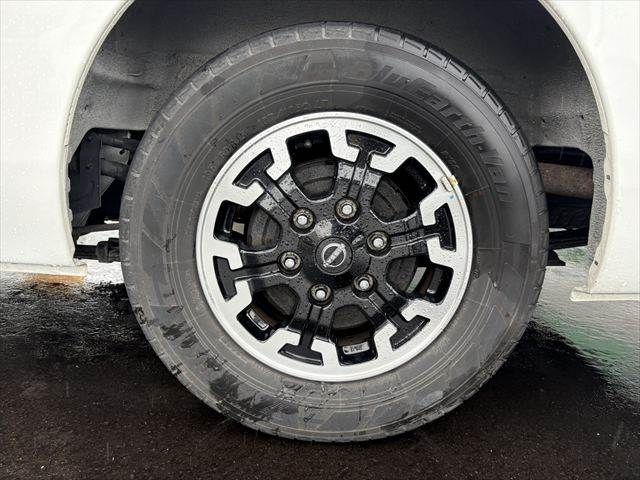 CARAVAN van 4WD