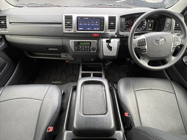 HIACE van 4WD