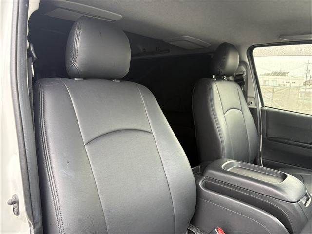 HIACE van 4WD