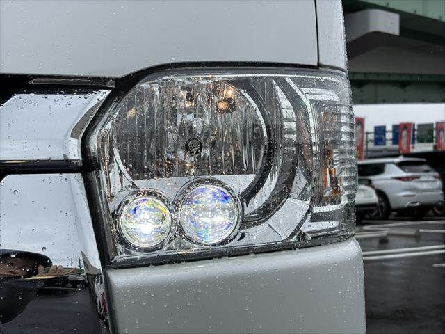 HIACE van 4WD