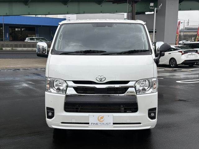 HIACE van 4WD