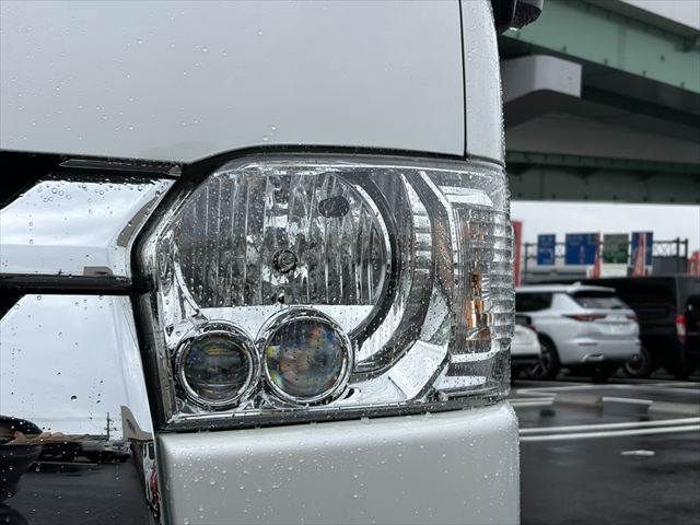 HIACE van 4WD