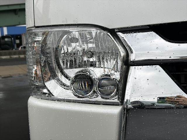 HIACE van 4WD